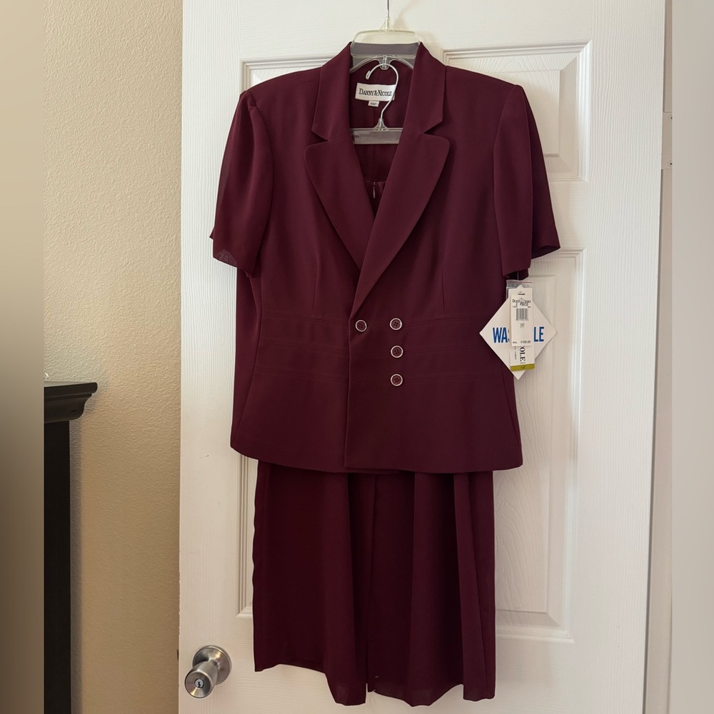 Danny & Nicole Women's Burgundy Short-Sleeve Double-Breasted Skirt Suit